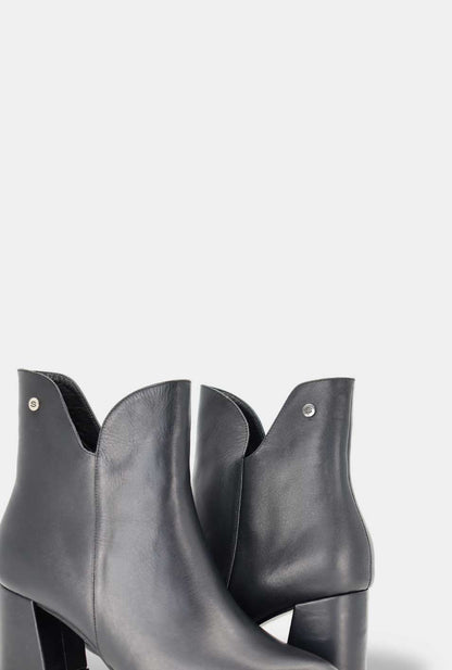 BOTINES PARA MUJER ALESSIA CUERO NEGRO