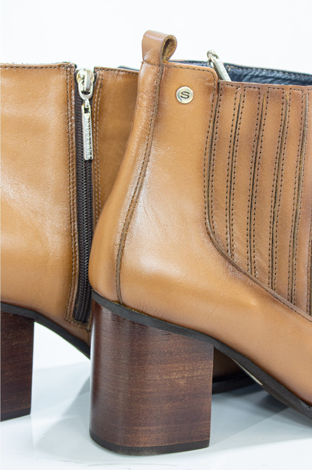 BOTINES PARA MUJER ARTENISA CUERO MIEL SANTORINI - vista 3