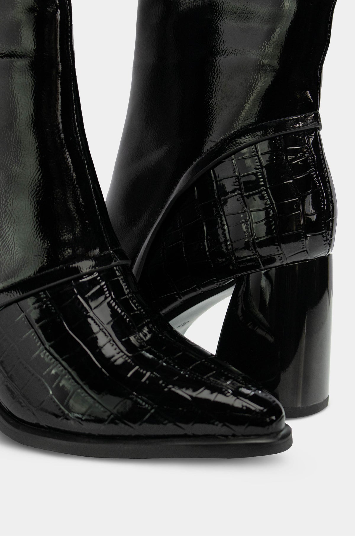 BOTINES PARA MUJER ESENCIA NEGRO SANTORINI - detalle